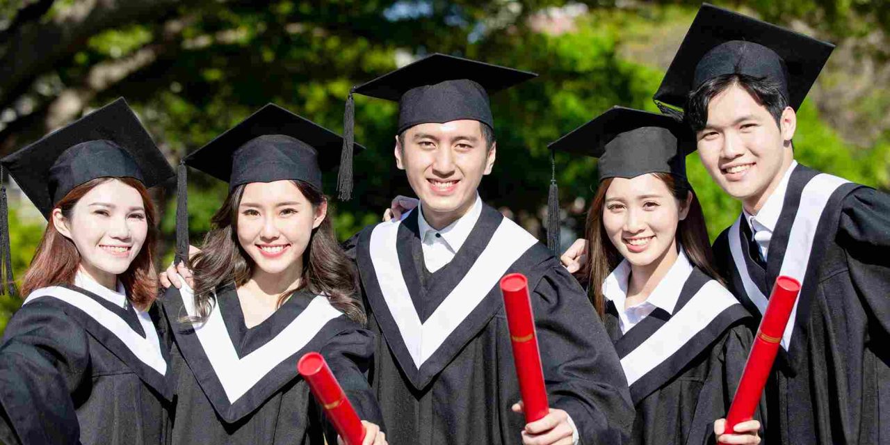 Biaya Kuliah S1 di Malaysia: Faktor yang Perlu Dipertimbangkan